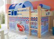 sicheres Kinderhochbett mit Rennauto-Motiv