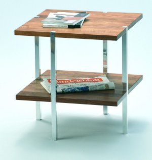 quadratischer Massivholz-Couchtisch