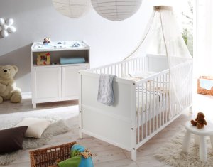 Babyzimmermöbel aus Kiefer weiß