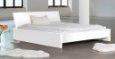 weißes Designbett