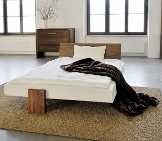 Doppelbett mit 1 Bettbein